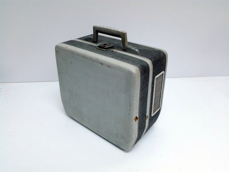 magnetofono maleta hektor timbreta madera plast enciende 220v 30.5x35x19 1u